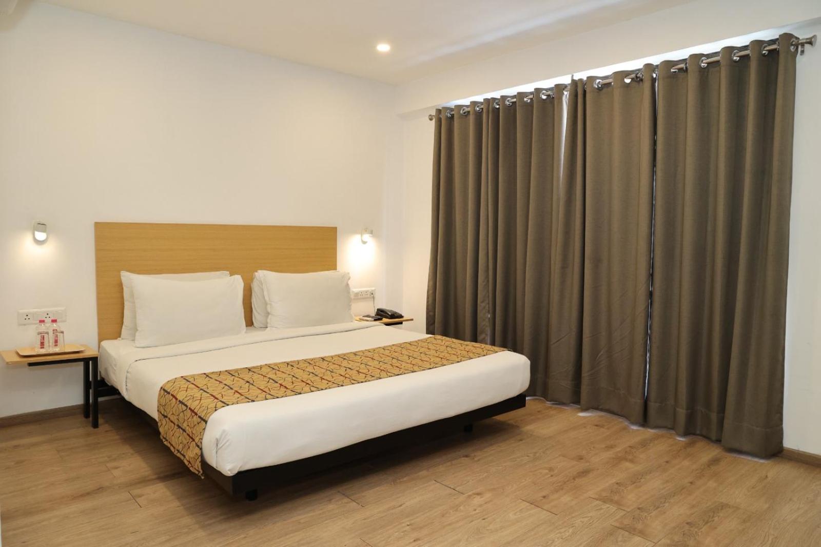 Crayon Hotels 간디나가르 외부 사진